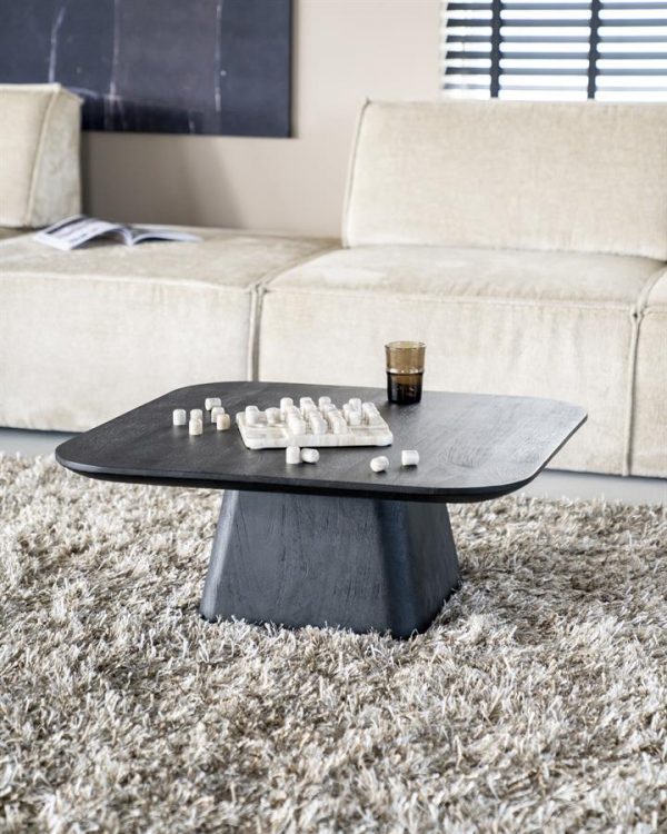 De salontafel is verkrijgbaar in de kleuren bruin en zwart. Daarnaast is de salontafel verkrijgbaar in verschillende maten, hierdoor past hij in elke ruimte.